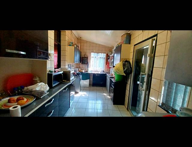 5 BEDROOM HOUSE FOR SALE IN BRAKPAN CENTRAL
